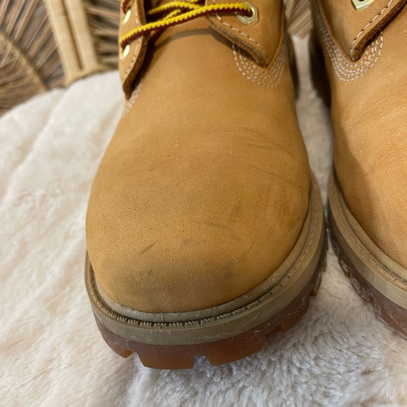 Timberland Junior premium 6-inch waterproof boots in wheat/ yellow - Picture 3 of 7